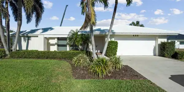 452 N Collier BLVD