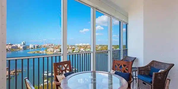 400 FLAGSHIP DR