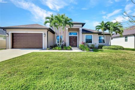 1726 SW 38th TER