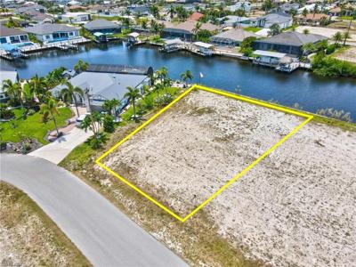 104 NW 37th PL