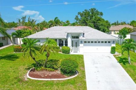 3824 SW 10th PL