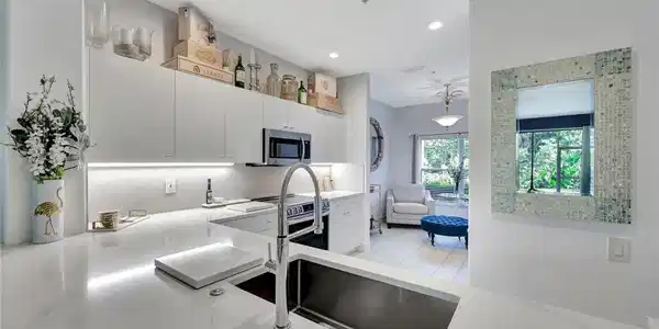 1045 Tarpon Cove DR