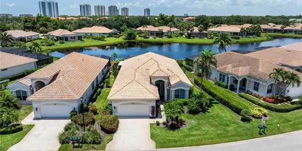 24800 Hollybrier LN