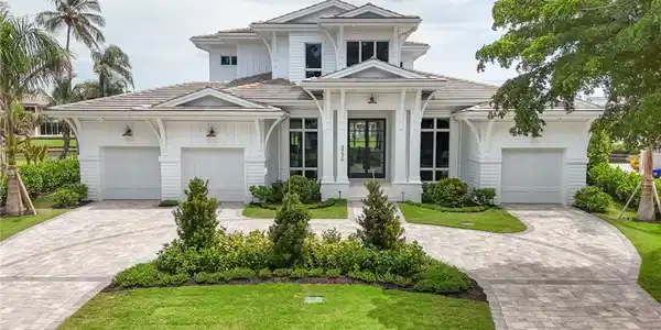 4776 Crayton CT