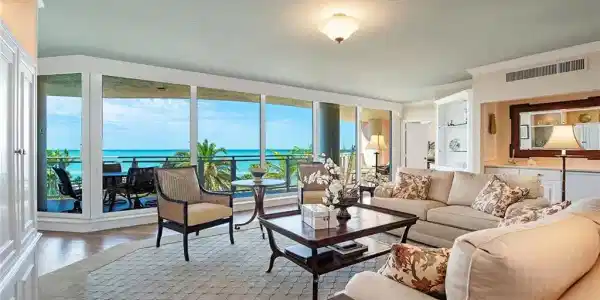 8231 Bay Colony DR
