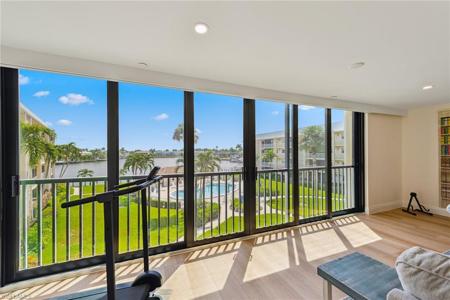 3000 Gulf Shore BLVD N