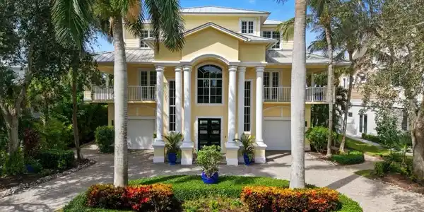 680 Waterside DR