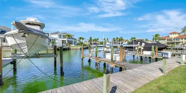 845 Collier CT