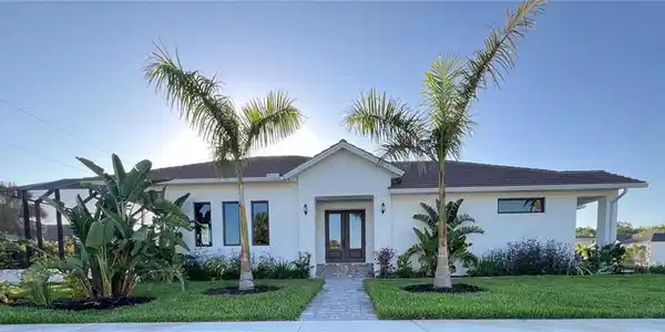 548 5th AVE