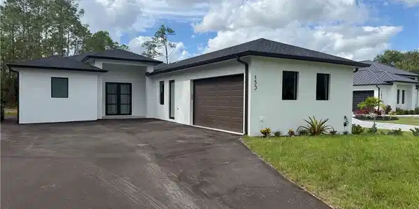 153 Everglades BLVD N