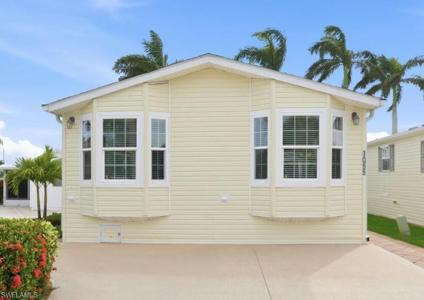 1055 Diamond Lake CIR