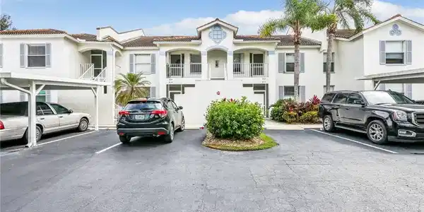 1042 Mainsail DR