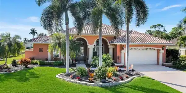28071 Winthrop CIR