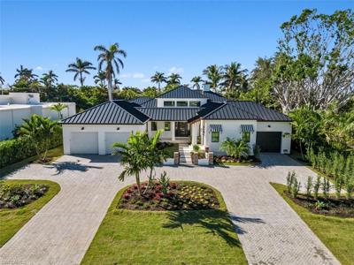 424 Spinnaker DR
