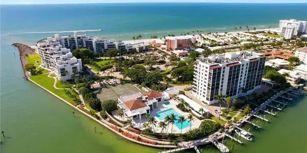 2316 Gulf Shore BLVD N