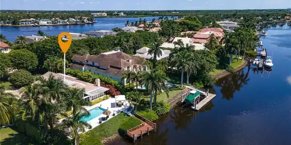 950 Galleon DR