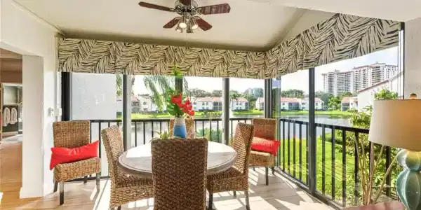571 Beachwalk CIR