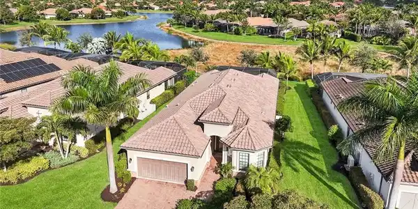 9539 Campanile CIR