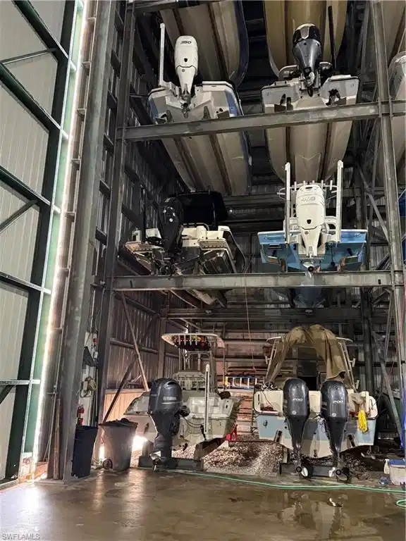 Image 1: Second Level Dry Slip
