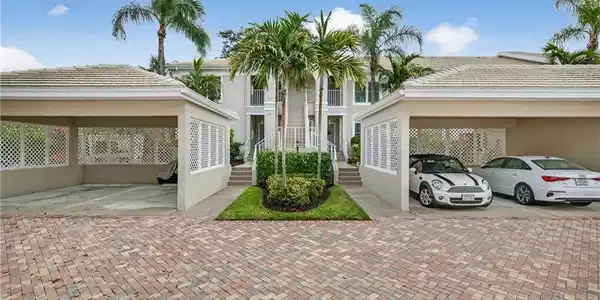 5899 Chanteclair DR