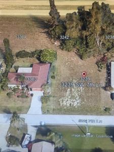 3239 SW 7th LN
