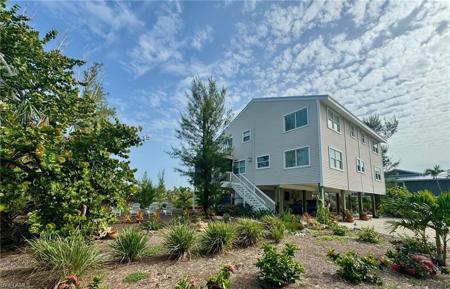 1390 Middle Gulf DR