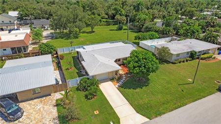 2963 Holly RD