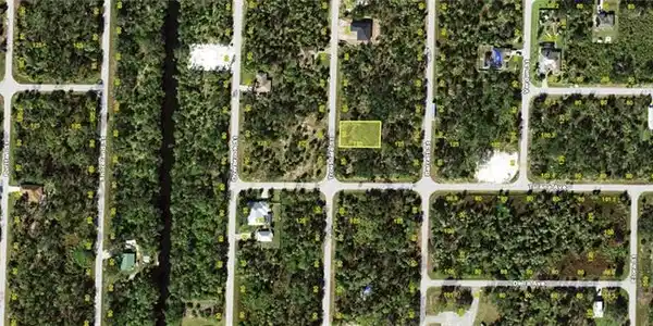 Image 2: Map / location with property boundaries highlighted