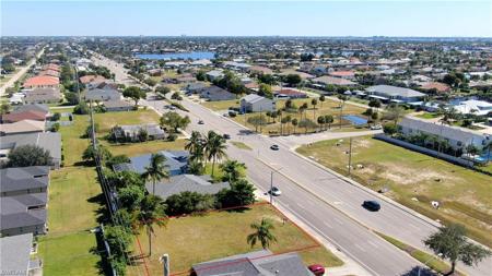 1009 Cape Coral PKWY W