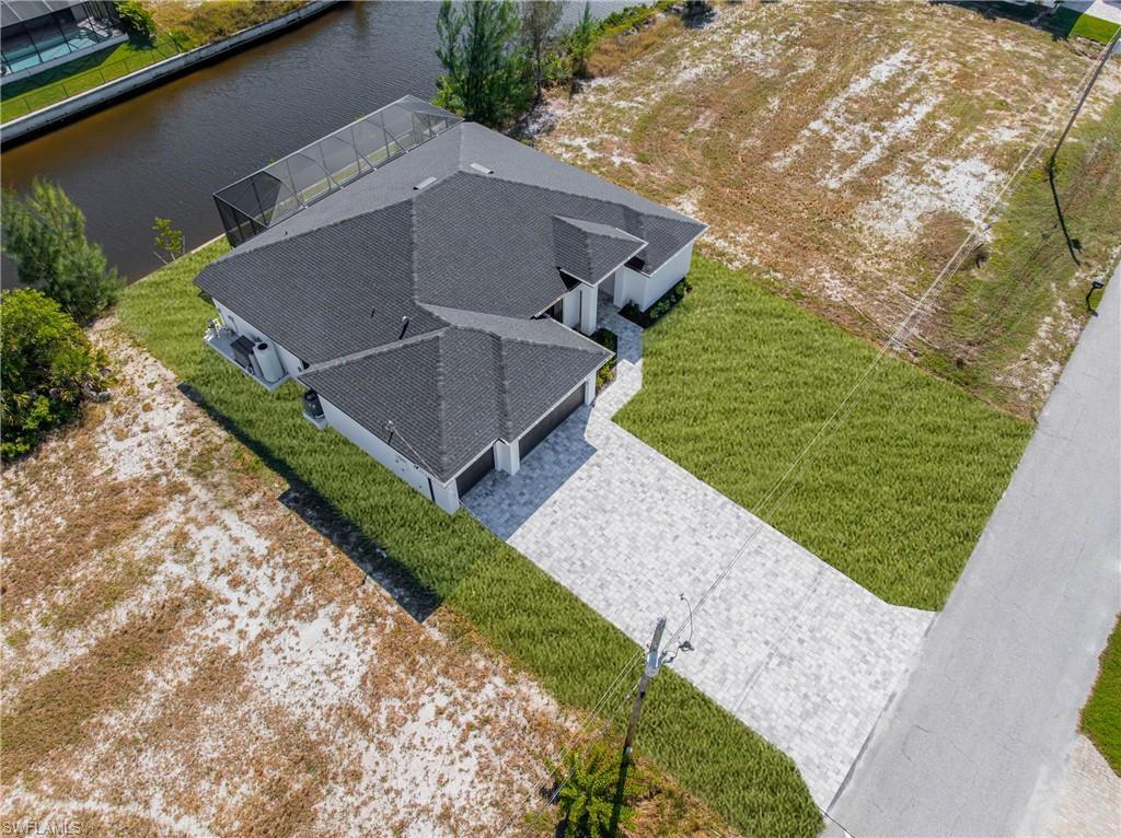 Image 4: Drone / aerial view
