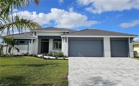 3102 SE 18th PL