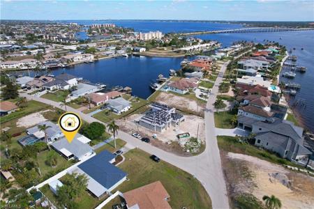 4932 Nassau CT