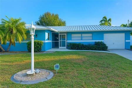 912 Dolphin DR