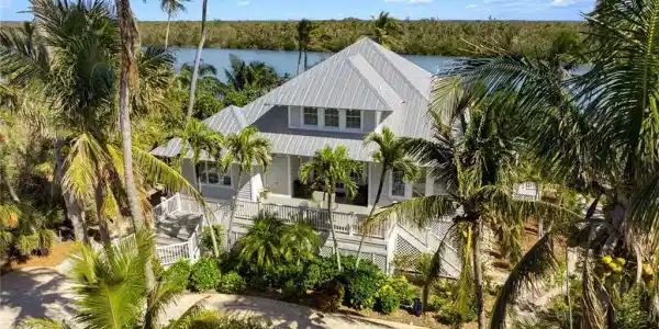 16309 Captiva DR