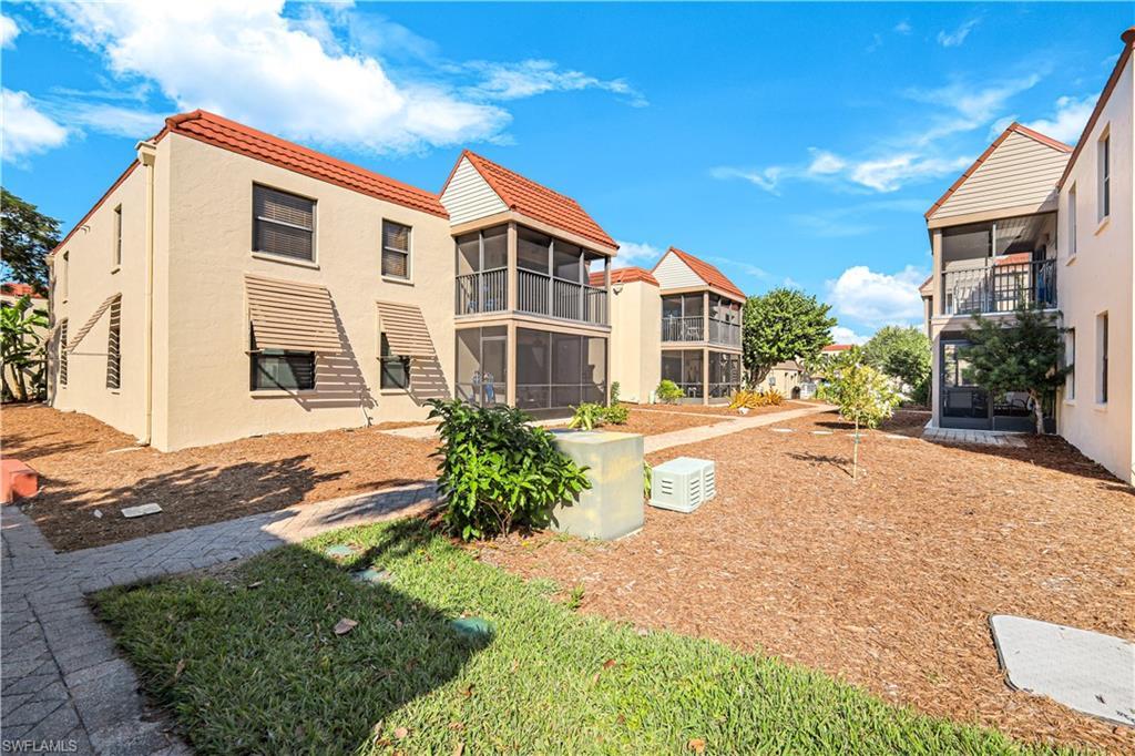 Image 3: Well kept and maintained property, low maintenance and cost with mulching