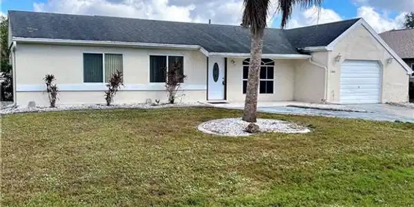 2466 Lakeshore CIR
