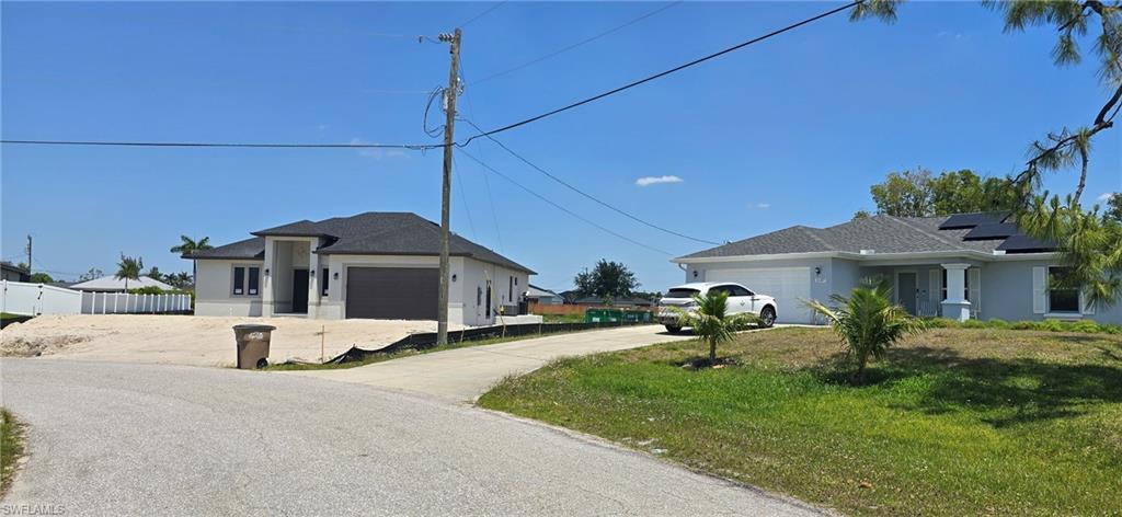 Image 2: Next door to the left. Build your new home