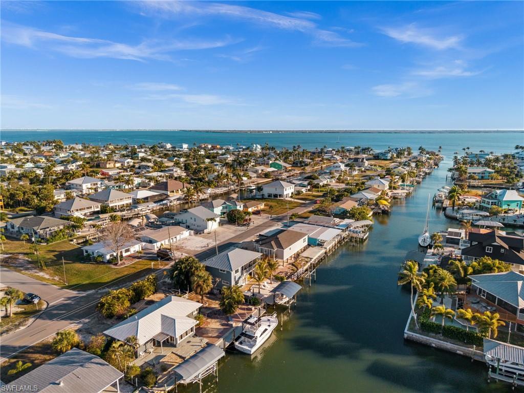 Image 4: Quick Deep Direct Access to Gulf of America