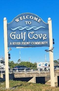 Image 3: View of community / neighborhood sign