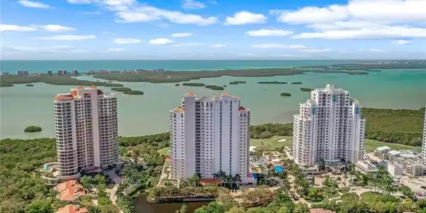 4951 Bonita Bay