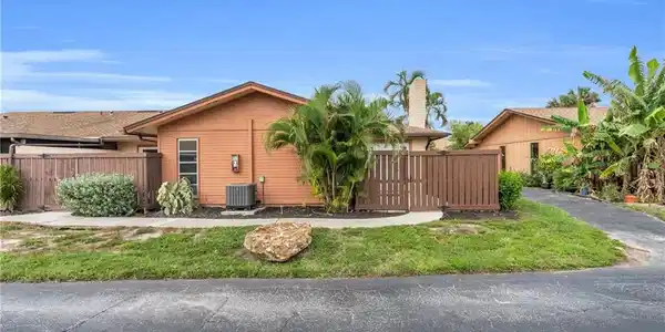 6356 Royal Woods DR