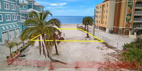 756 Estero BLVD