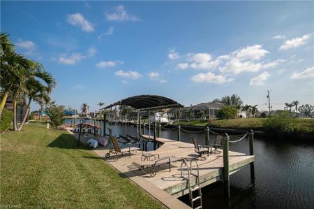600 SW 43rd TER