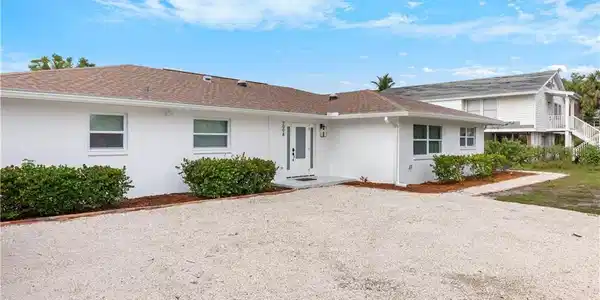 799 Casa Ybel RD