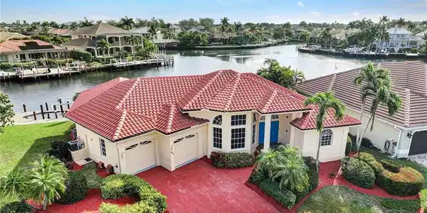 633 Blackmore CT