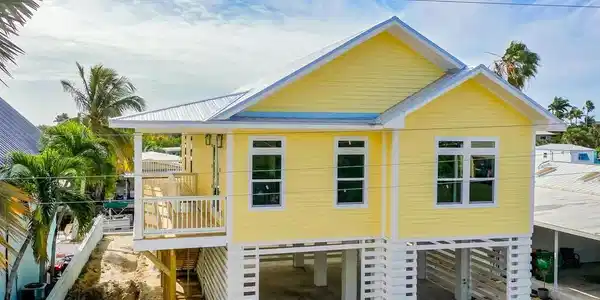542 Coconut AVE