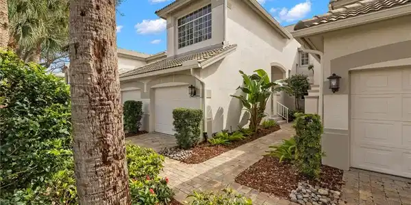 27080 Lake Harbor CT