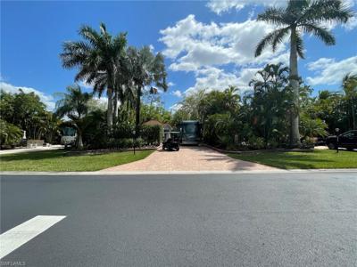 4960 Coach LN