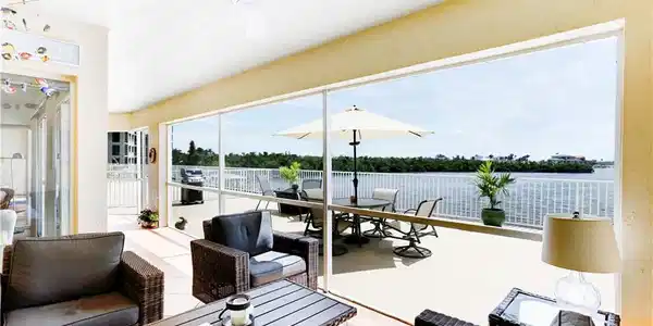 4895 Bonita Beach RD