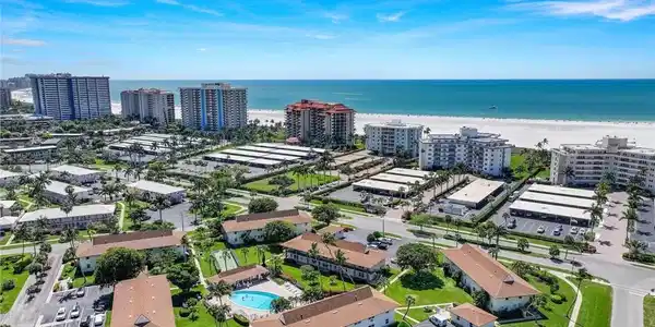 235 Seaview CT